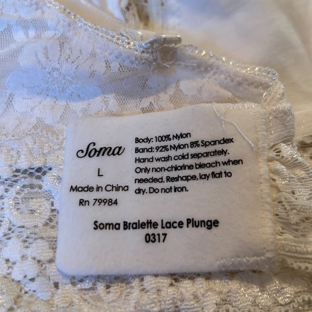 Bras - Picture 3 of 3